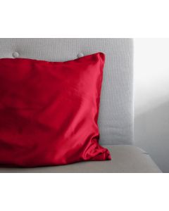 Beauty Skin Care Kussensloop - Rood - 60 x 70